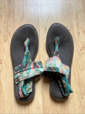 Sanuk Multicolor Teal Pink Patterned Yoga Sling Sandals
